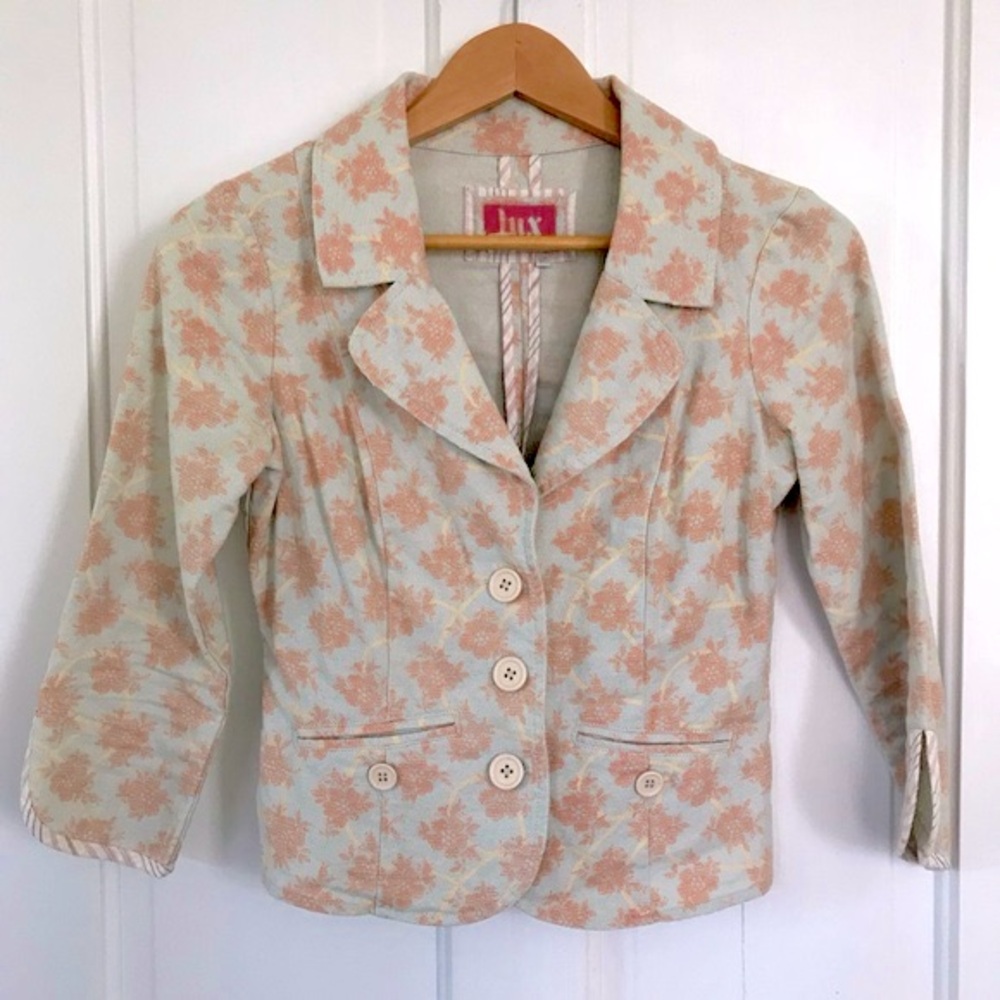 Lux Urban Outfitters Spring Floral Blazer